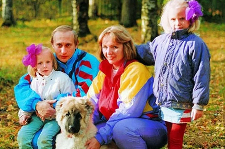 Cómo es la vida empresarial de las hijas de Putin, sancionadas por la invasión a Ucrania