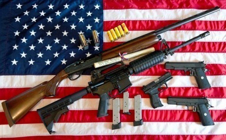 EEUU amplia el derecho a portar armas en el país pese a las recientes masacres