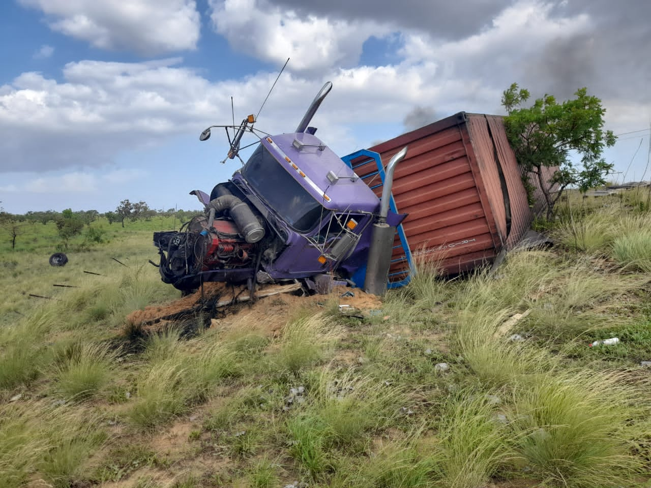 Trágico accidente: Muere una mujer calcinada en choque de autos en el sur de Anzoátegui