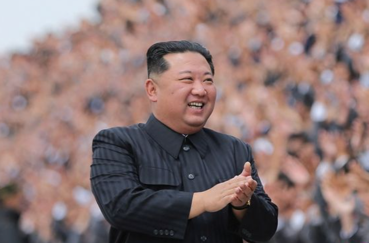 Kim Jong-un desató las risas en redes sociales por su nueva “pinta” a lo “Jurassic Park” (FOTOS)