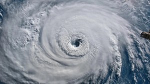 Los expertos de EEUU pronostican una nueva temporada de huracanes más intensa