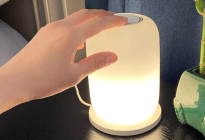 Estas lámparas inteligentes portátiles sirven para conciliar el sueño y despertarse suavemente