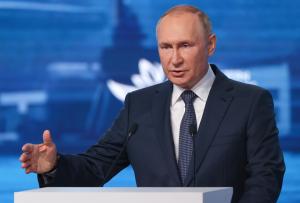 Putin reconoció independencia de dos regiones en el sur de Ucrania