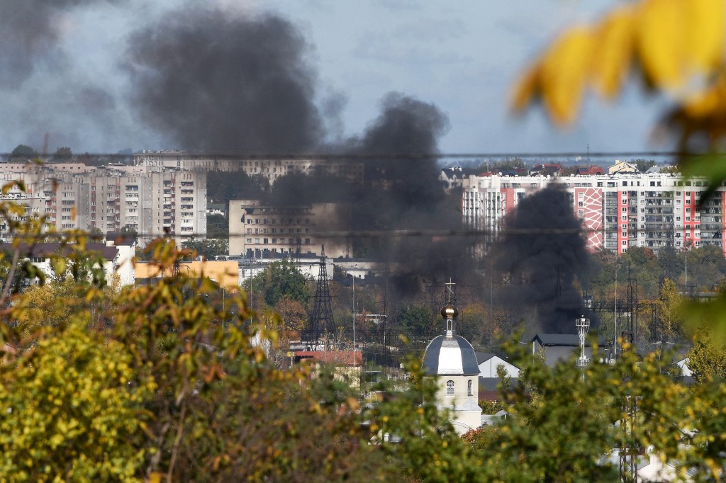 G7 se reúne de urgencia tras bombardeo masivo ruso a Ucrania