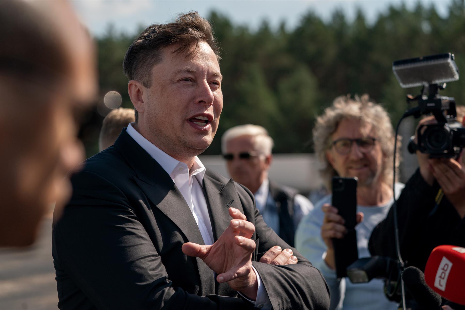 Elon Musk planea cortar el 75% del personal de Twitter, según The Washington Post