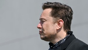 Elon Musk perdió más de 100 mil millones de dólares en menos de un año