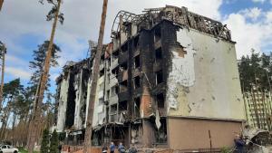 Nuevo ataque ruso en Zaporiyia afecta a varias plantas de un edificio