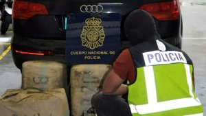 Barcos, carros de gama alta, joyas, armas y mucha… pero mucha droga: cayó mega banda de narcos latinos en España