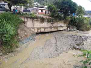 Mérida: Lluvias afectaron puentes y vías en el municipio Zea