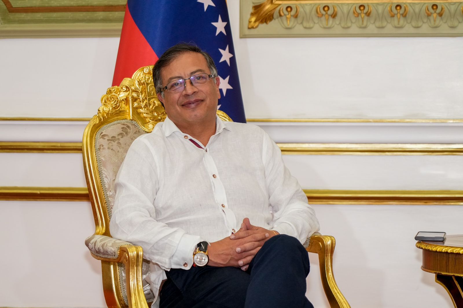 Gustavo Petro llega a Venezuela para reunirse con Nicolás Maduro este #7Ene (FOTO)