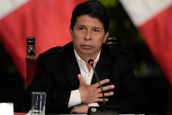 Pedro Castillo disolvió el Congreso de Perú e instaló un “gobierno de excepción”