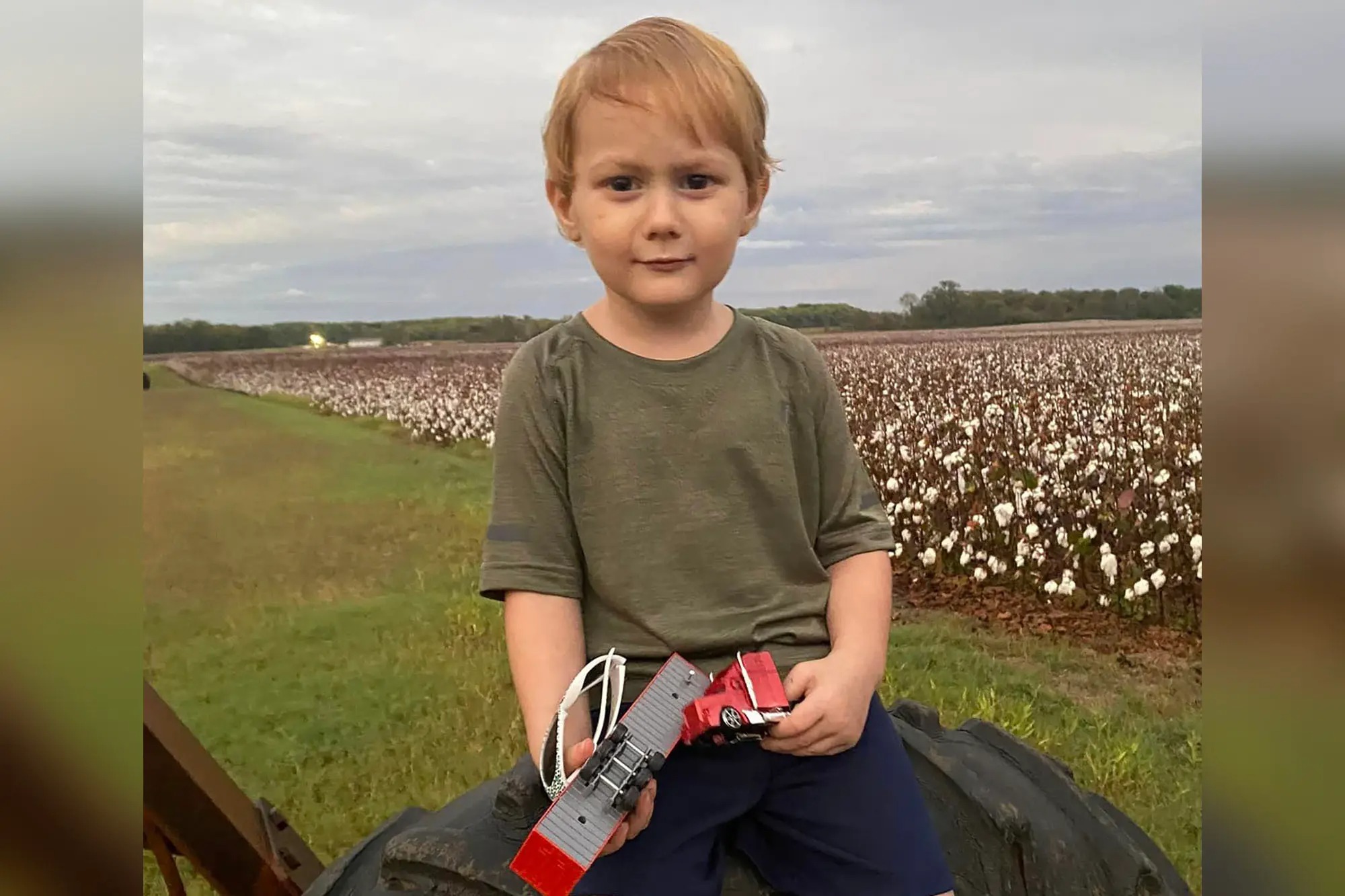 Nuevos y espantosos detalles del niño hallado bajo el piso de una casa en Arkansas revelan cómo murió