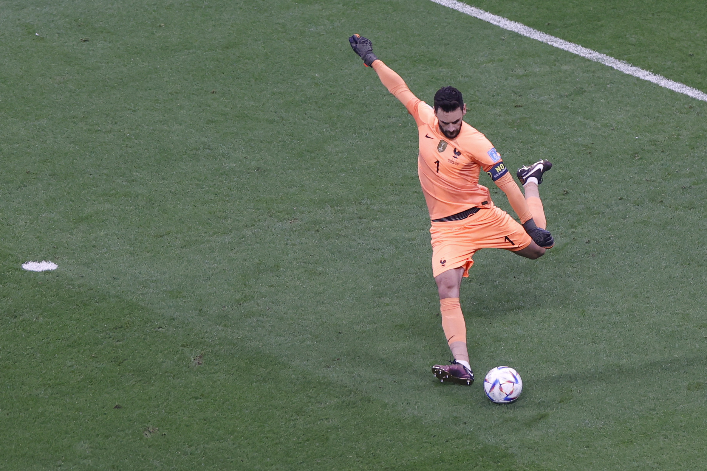 Hugo Lloris estableció un nuevo récord contra Inglaterra