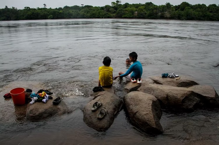 Abuso sexual en comunidades aborígenes colombianas: ordenan medidas urgentes para atender a la niñez indígena