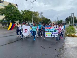 Docentes se las cantan al chavismo en Puerto Ordaz: “Estoy cansado, estoy molesto soy educador y exijo mi derecho”