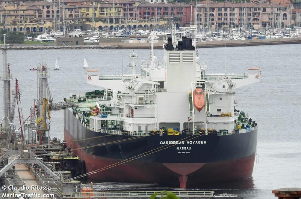 Crudo zuliano de Chevron pasa por un puerto de Aruba