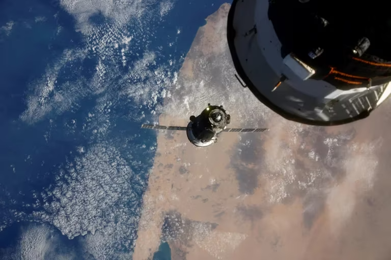 Cápsula espacial rusa Soyuz fue dañada “por un meteorito” y deberá volver a la Tierra sin tripulación