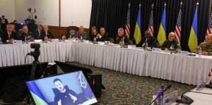Rusia califica de “provocación” y “escalada peligrosa” la reunión de Occidente en Ramstein