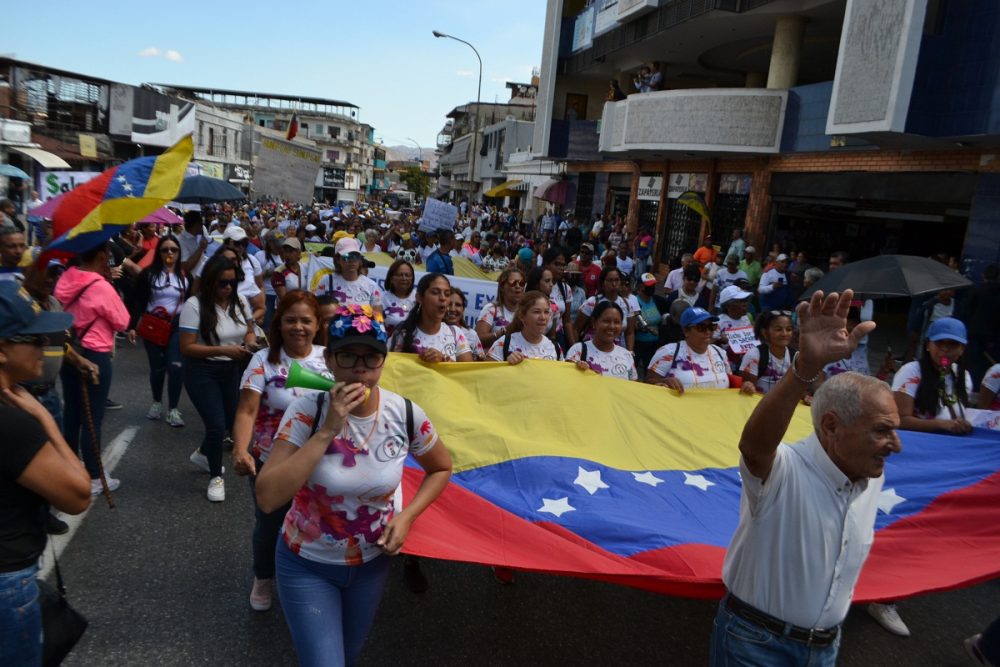 Al menos cinco años sin percibir sus sueldos completos tienen docentes estadales de Guárico