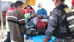 Venezolano se salvó de una muerte segura: Llegó al hospital con un destornillador clavado en el pecho