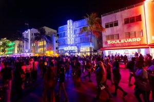 Tras tiroteos, Miami Beach limitará la venta de alcohol e impondrá toque de queda para el Spring Break