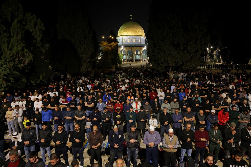 Varios heridos tras estampida en mezquita Al Aqsa de Jerusalén durante Ramadán (Video)