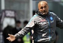 Presidente del Napoli confirmó la salida del entrenador Luciano Spalletti