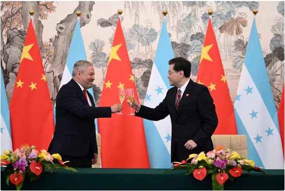 Qué es la “corrupción geoestratégica” y cómo la usa China para ejercer su influencia en América Latina