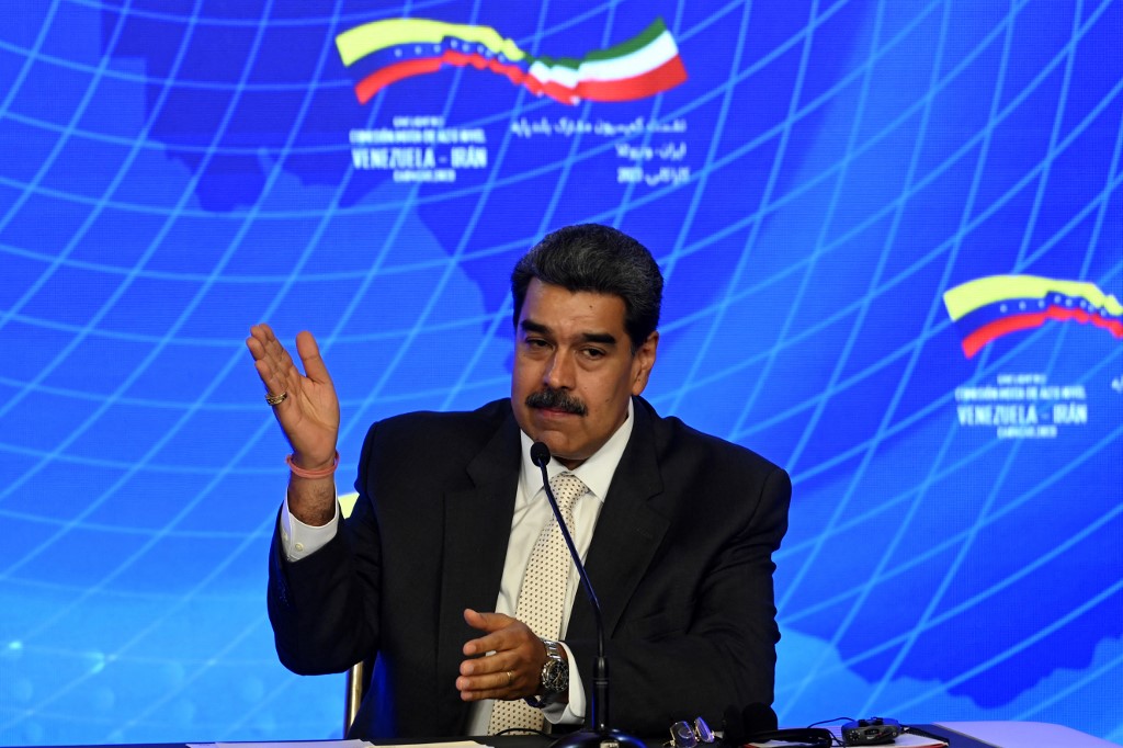 Maduro aprovechó la visita de Ebrahim Raisi para arremeter contra Trump