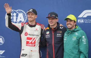 Verstappen se apuntó la “pole” del Gran Premio de Canadá tras fuerte lluvia