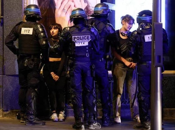 Más de tres mil personas han sido arrestadas en Francia desde el inicio de las violentas manifestaciones por la muerte de Nahel