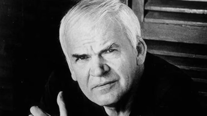 Muere el popular escritor checo Milan Kundera a los 94 años de edad