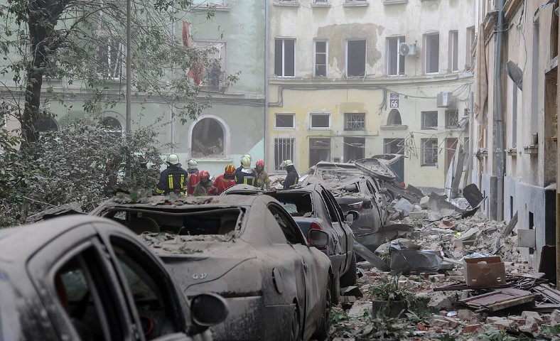 Al menos cuatro muertos en un ataque nocturno ruso contra Leópolis