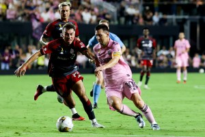 Alarma en el Inter Miami: Lionel Messi y Jordi Alba se retiraron lesionados