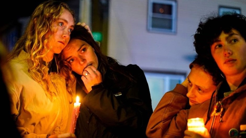 Balaceras en varias ciudades de EEUU dejaron al menos ocho muertos, días después de la masacre en Maine