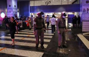 La Policía acusará de asesinato al menor autor del tiroteo en centro comercial de Bangkok