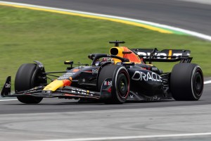 Verstappen ganó el duelo contra Leclerc por la “pole” del Gran Premio de Brasil