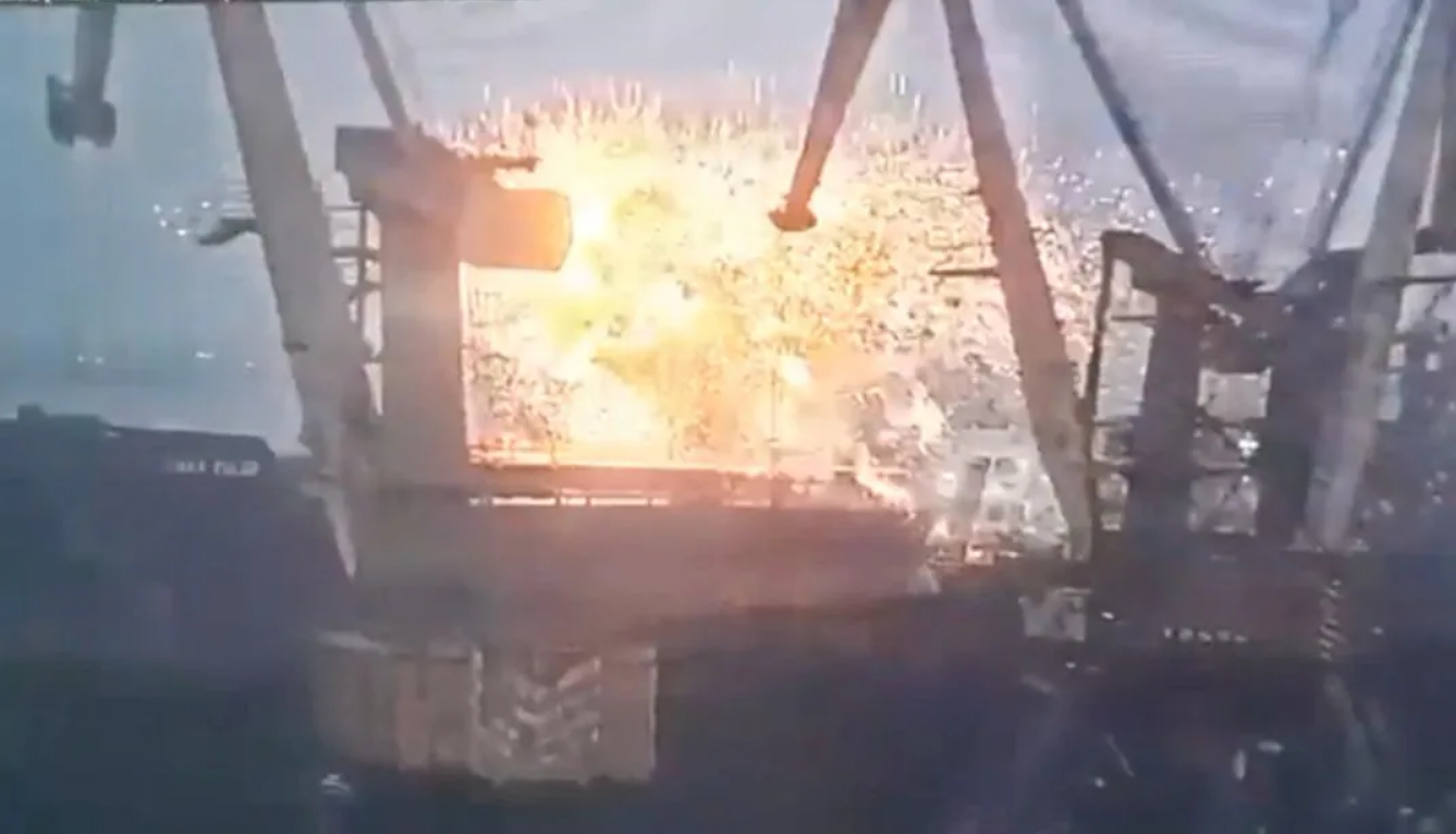VIDEO: misil ruso impactó en el mar Negro un barco que trasladaba productos a China