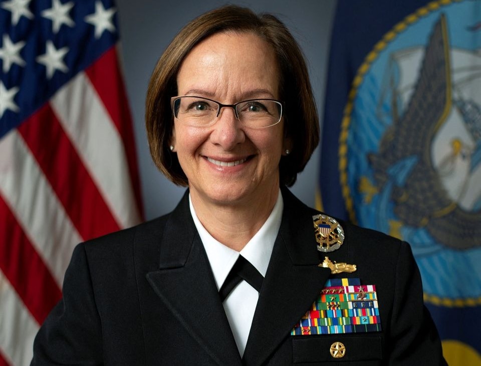 EEUU nombra por primera vez en su historia a una mujer como Jefa de Operaciones Navales