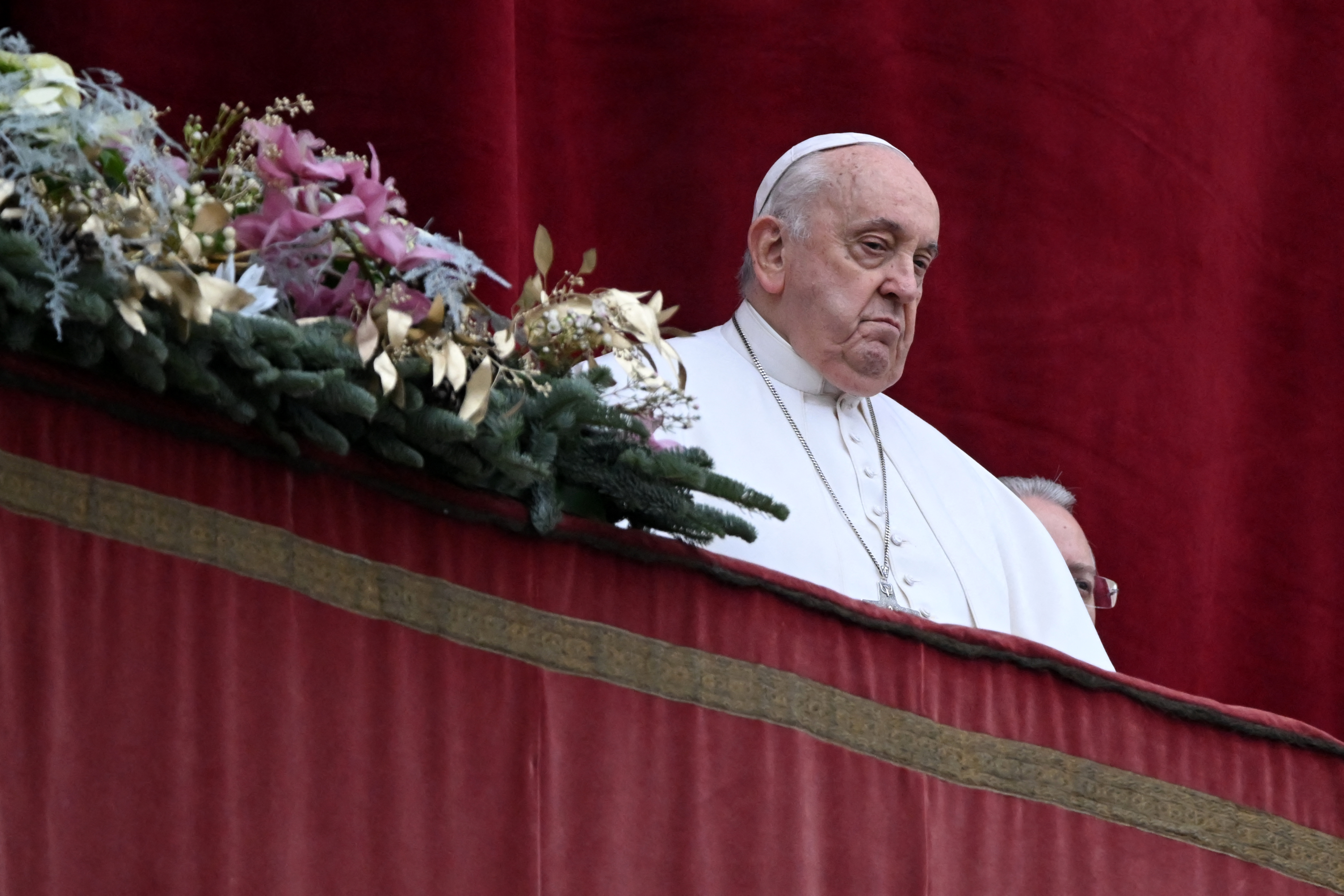 El papa Francisco lamenta que la humanidad “camine en la oscuridad de las desigualdades y conflictos”