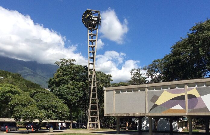 Rector de la UCV afirma que ausencia de profesores ronda el 40 %