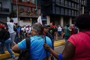 Reportan heridos en medio de la protesta de los trabajadores en Caracas este #1May (Imágenes)