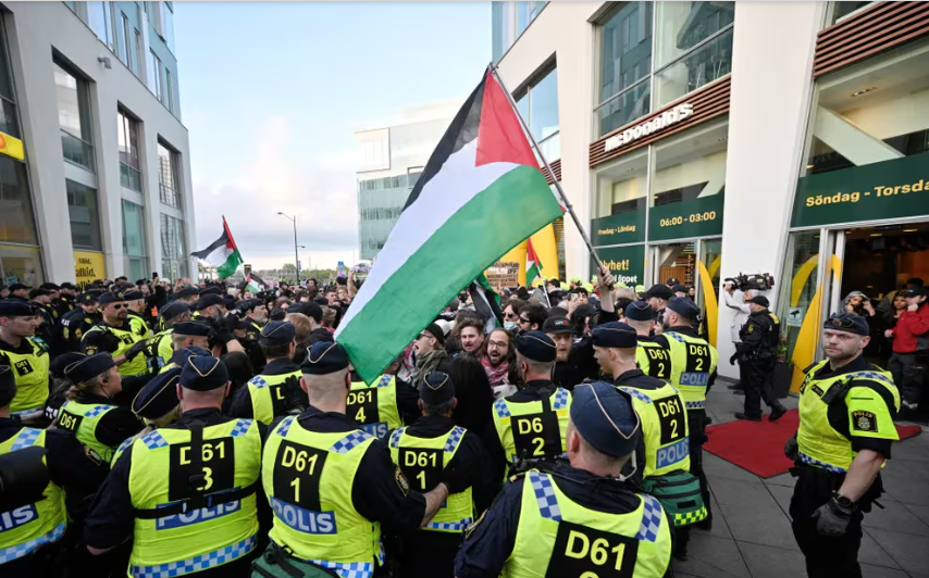 Varios detenidos, incluida Greta Thunberg, durante las protestas contra Eurovisión en Suecia (VIDEO)