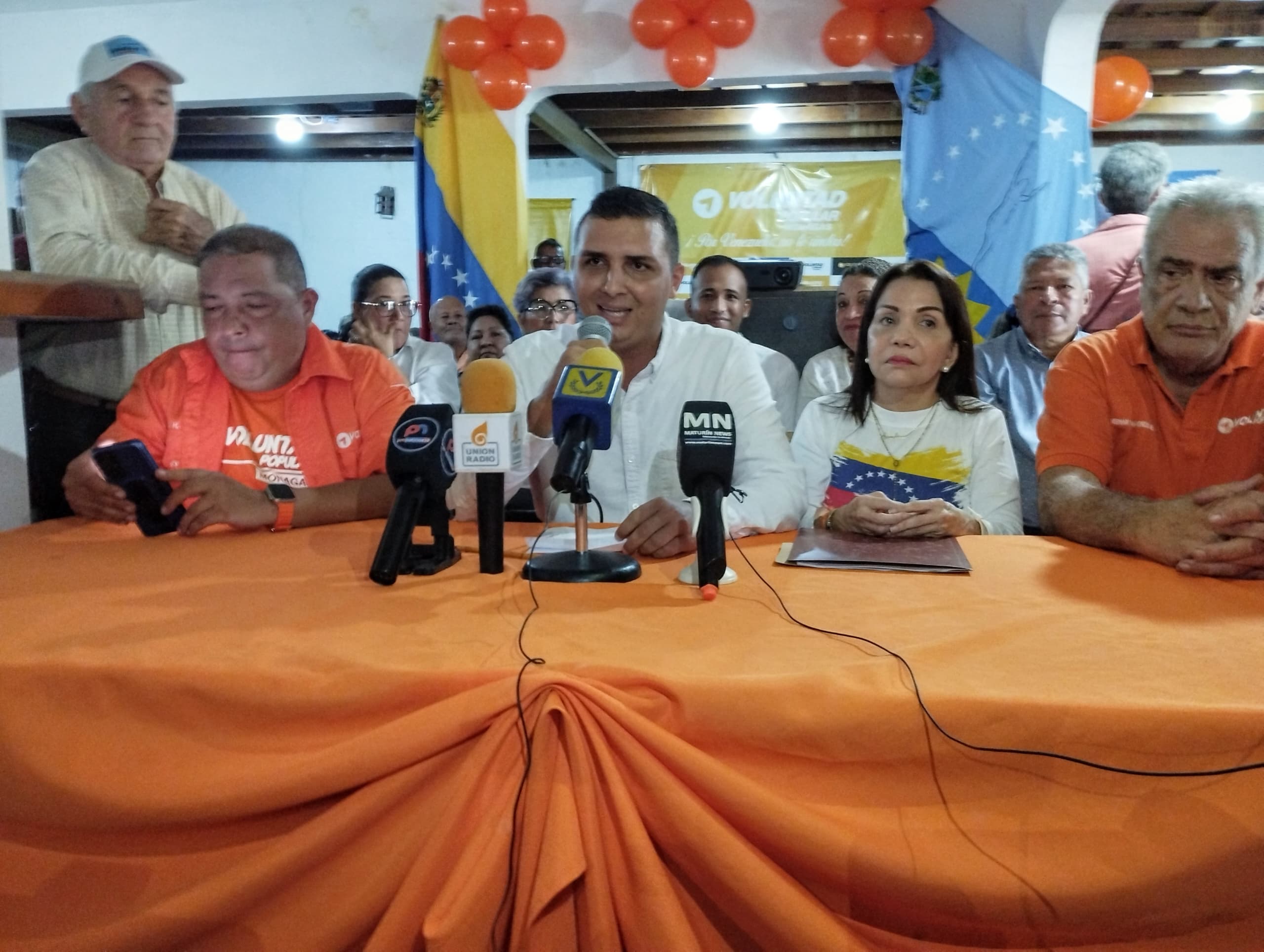 Voluntad Popular recibe a 150 dirigentes de AD en resistencia en Monagas