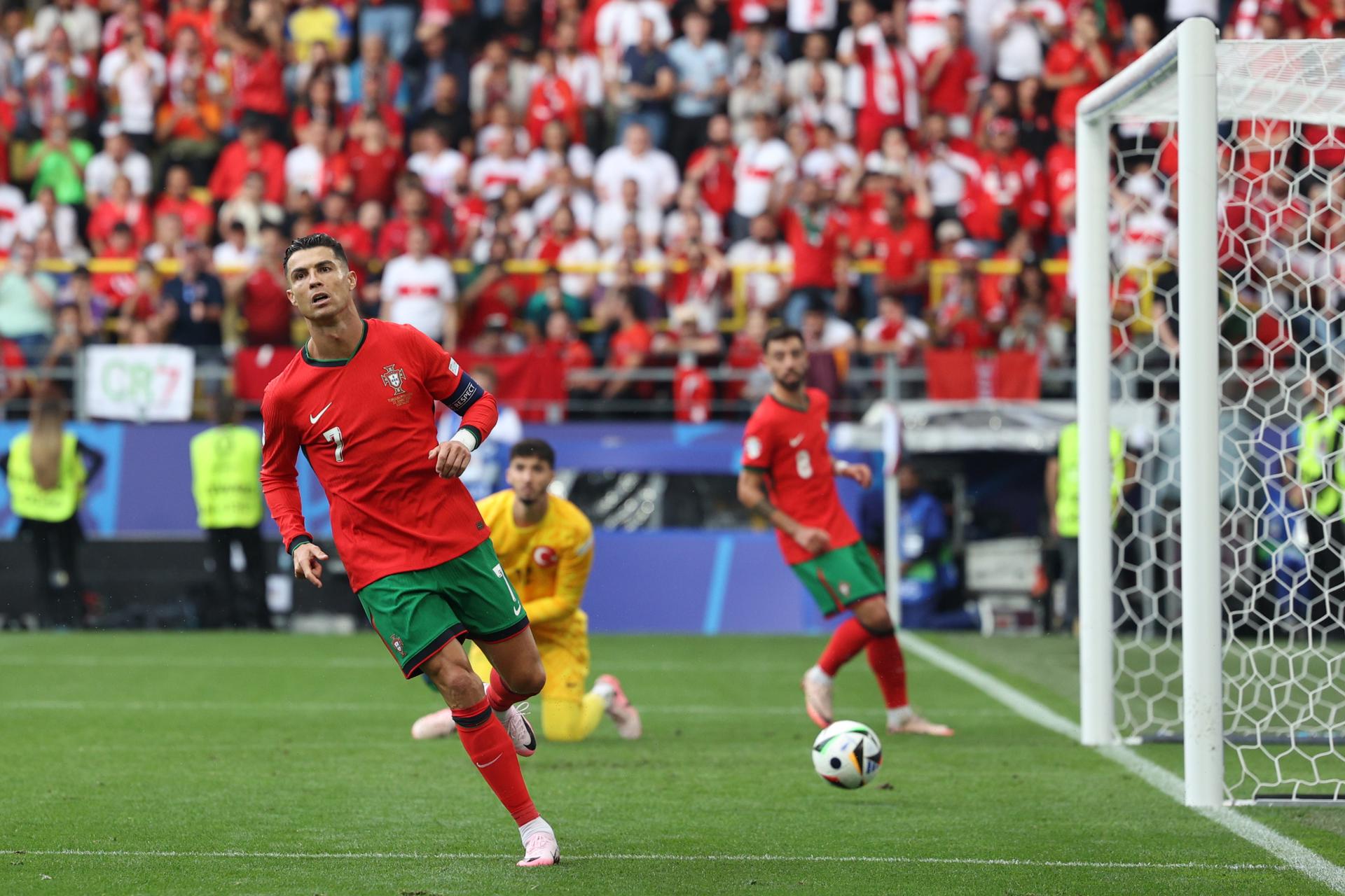 Portugal goleó y se repuso como favorita del grupo F en la Euro