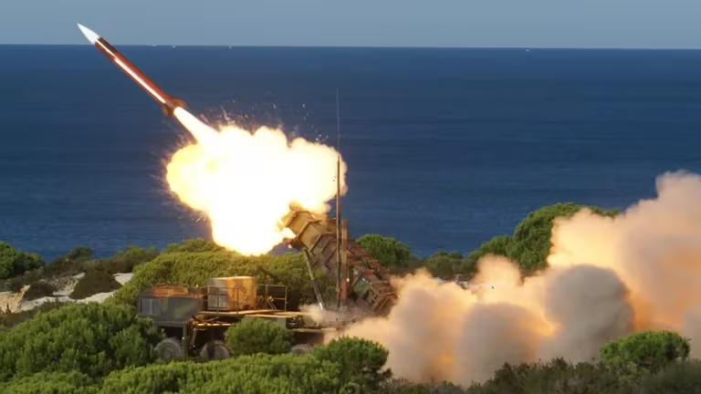 EEUU y ocho países europeos preparan el envío de más defensas antiaéreas y misiles a Ucrania