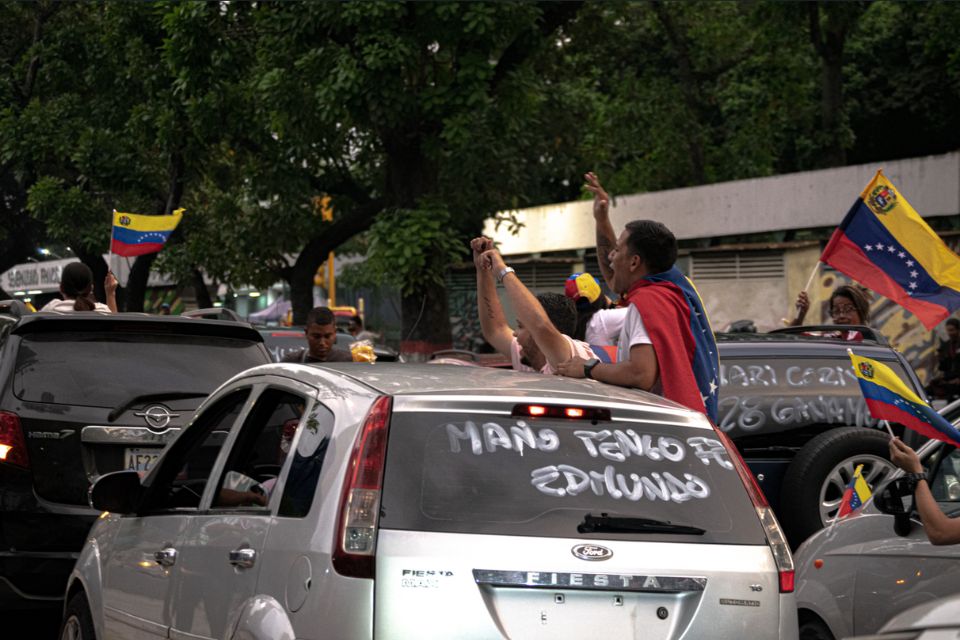 “Mano, tengo fe”: la frase del fútbol que también se escucha en la campaña presidencial